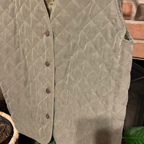 M Vintage USA Made Quited Olive ORVIS Vest - Picture 8 of 10